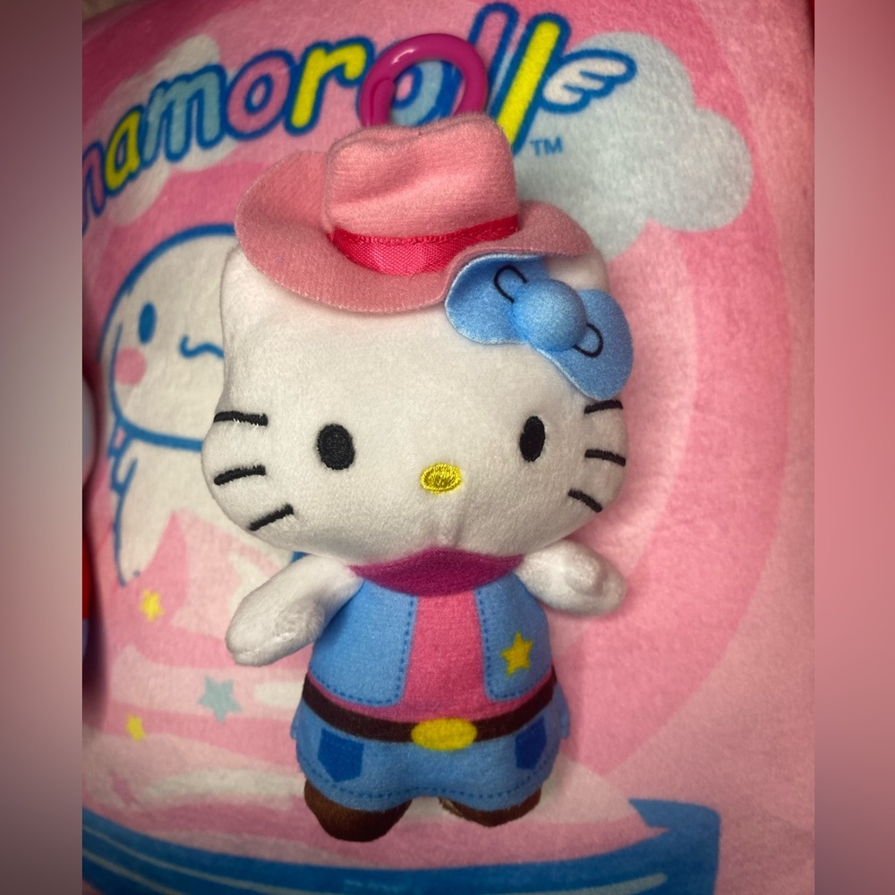 NEW HELLO KITTY SHERIFF KITTY PLUSH DANGLER
